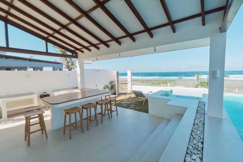 Alesea Baroro, La Union, Private Modern Villa With Pool, Jacuzzi, Beachfront View San Juan  Exteriör bild