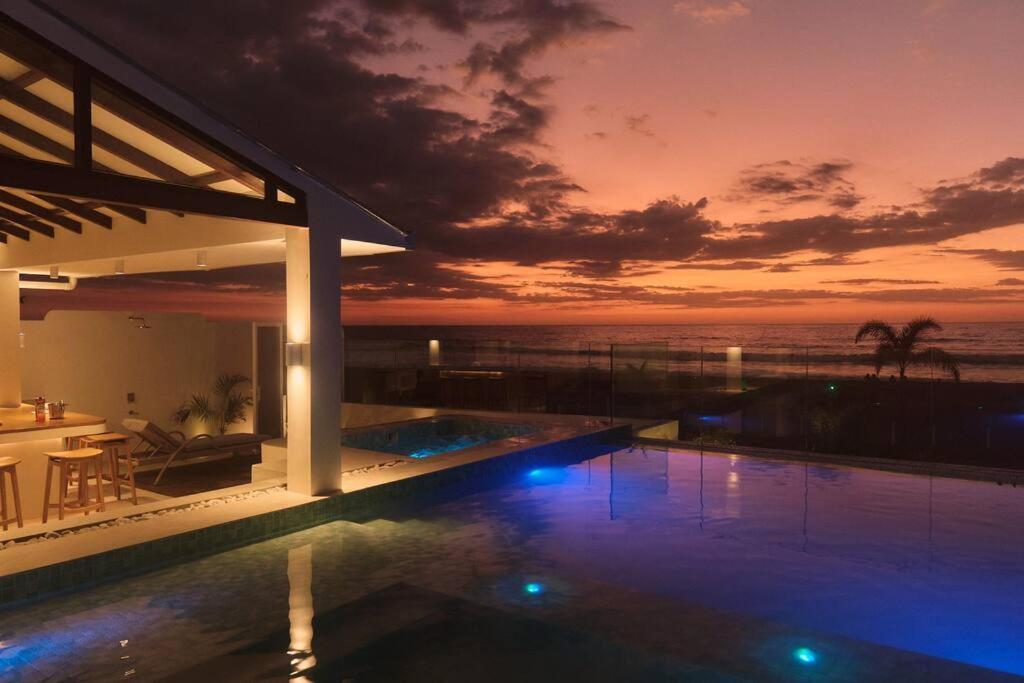 Alesea Baroro, La Union, Private Modern Villa With Pool, Jacuzzi, Beachfront View San Juan  Exteriör bild